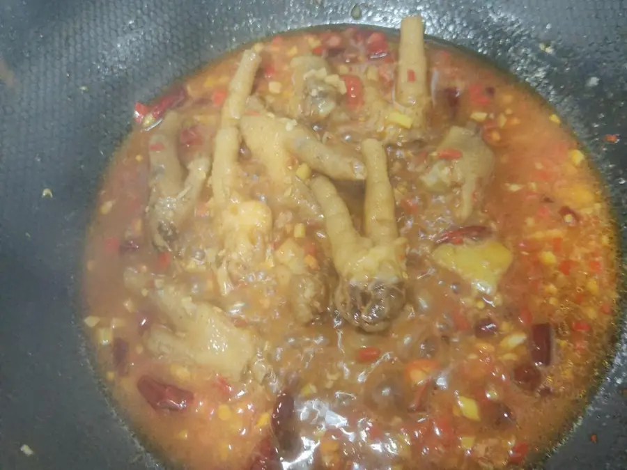 Garlic chicken feet for a late-night snack step 0