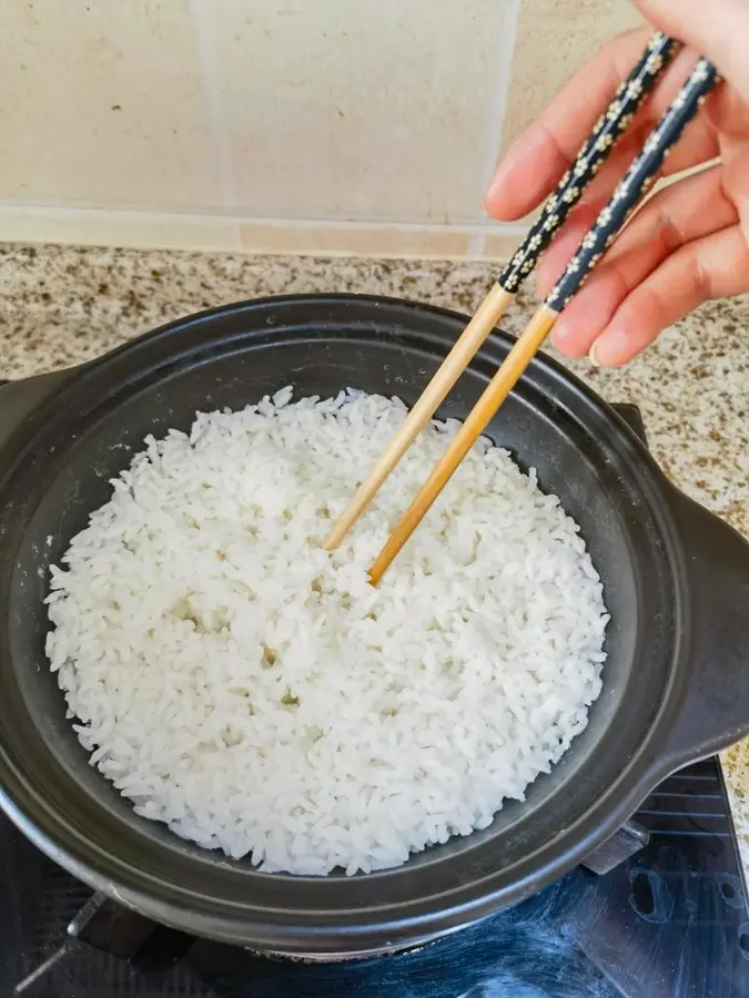 Cantonese Bacon Claypot Rice (Family Version) step 0