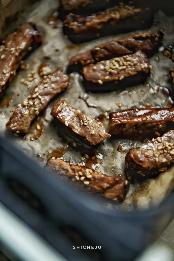 Little snacks for the little ones â€¢ Zero Failure Air Fryer Edition Shredded Beef Jerky step 0