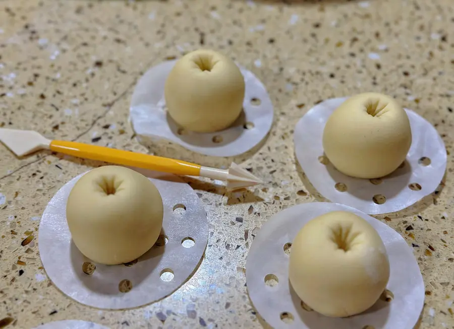 Apple steamed buns step 0