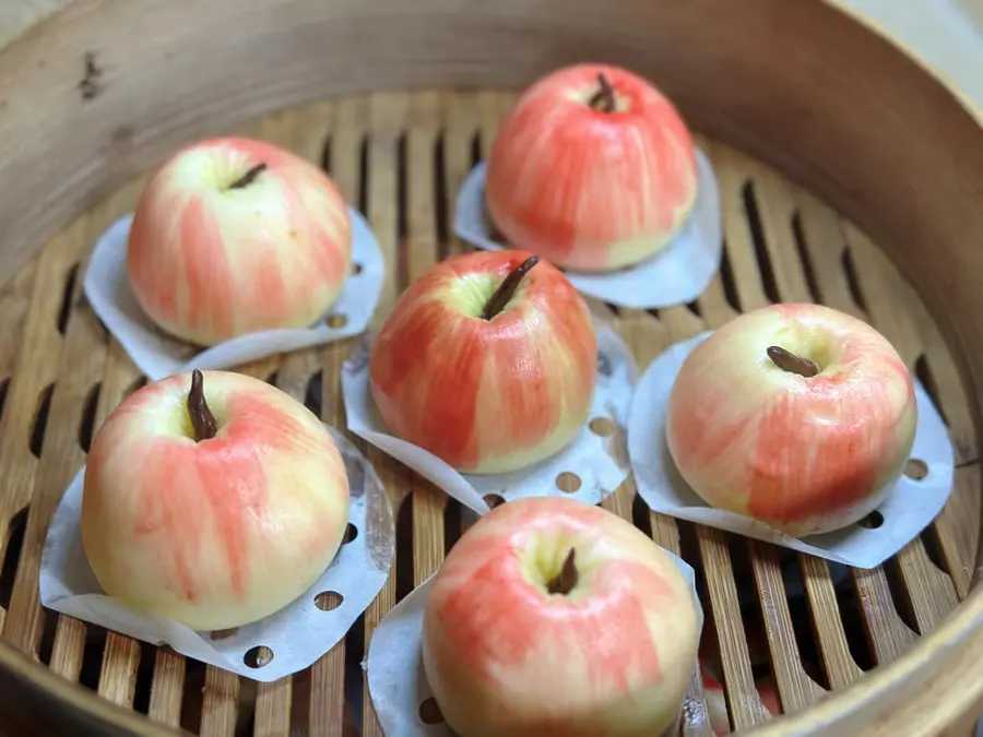 Apple steamed buns step 0