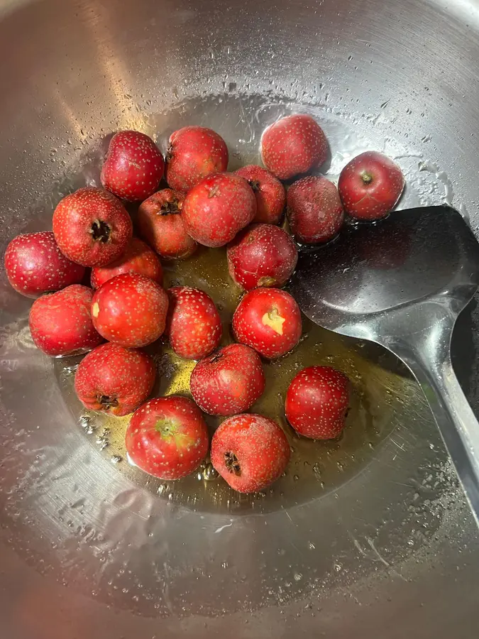 Technical essentials of sugar fried hawthorn/kumquat step 0