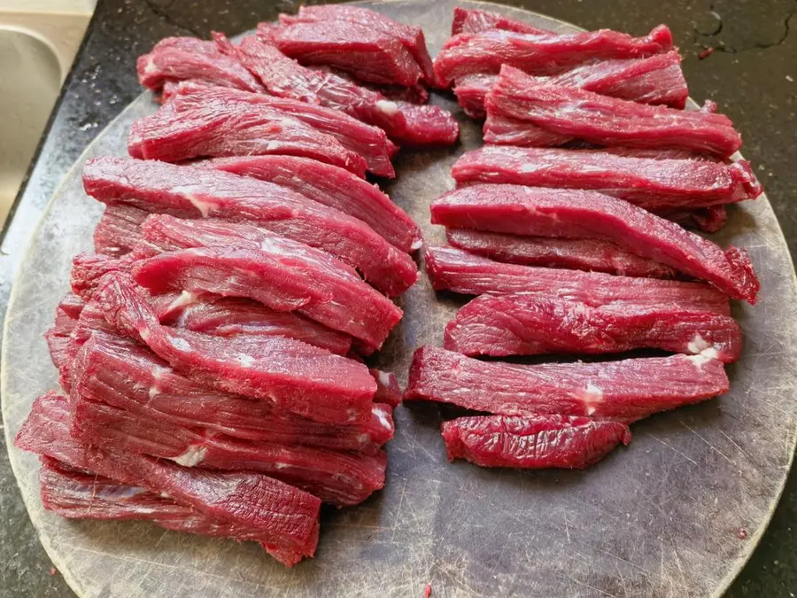 Pulled beef â€“ air-dried beef step 0