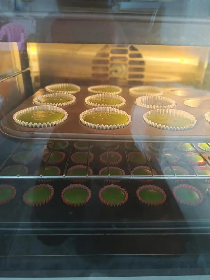 Colorful mini cupcakes step 0