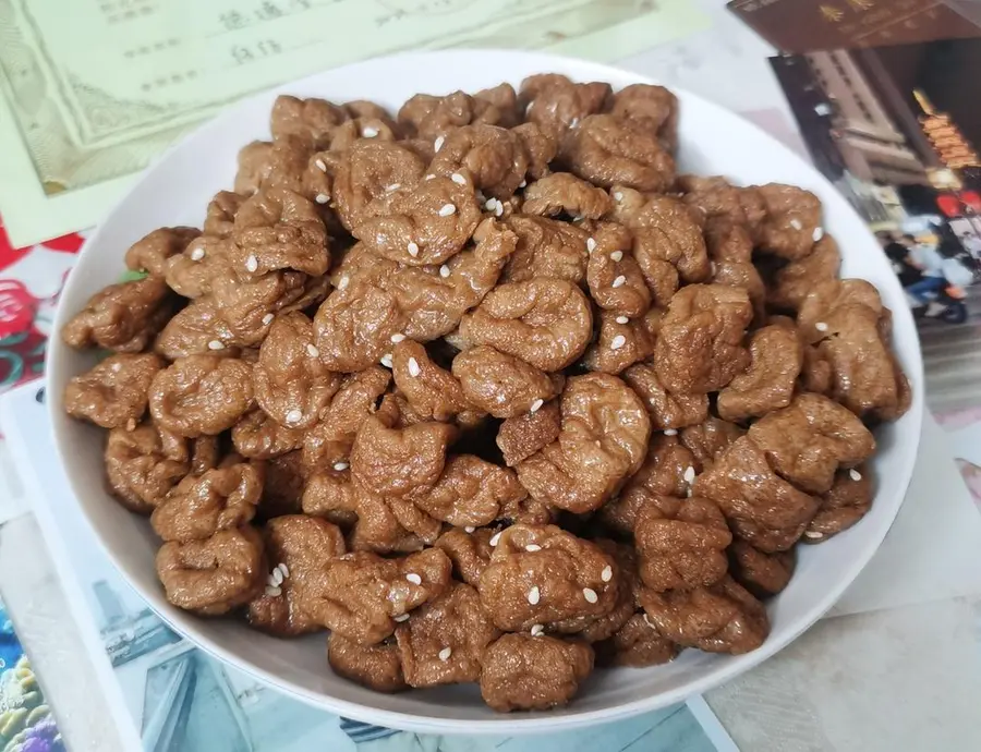 Dried tofu with Soviet-style honey sauce