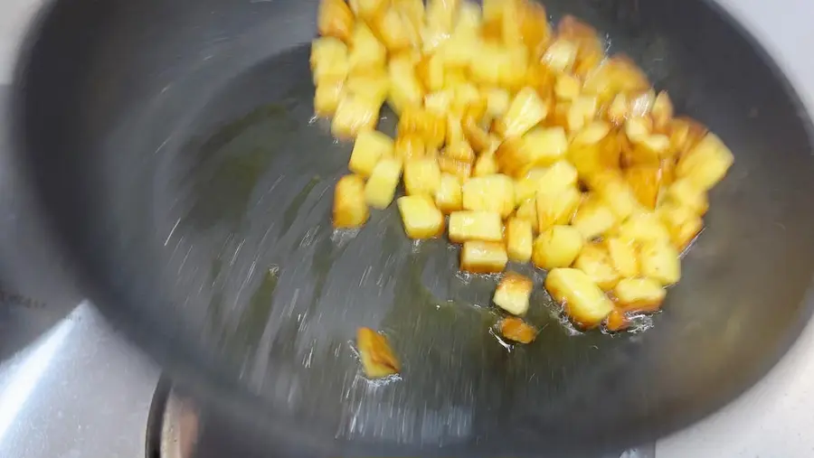 Mom... I'm going to faint with incense [Cumin Potato Ham Beef Cubes] [Special Snack Series 1] step 0