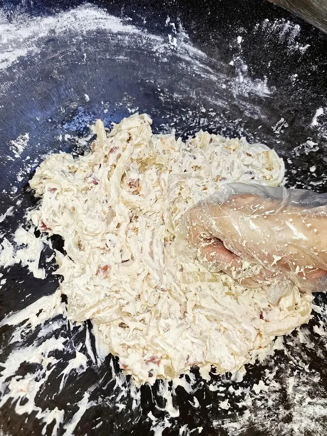 Pan-fried carrot cake step 0