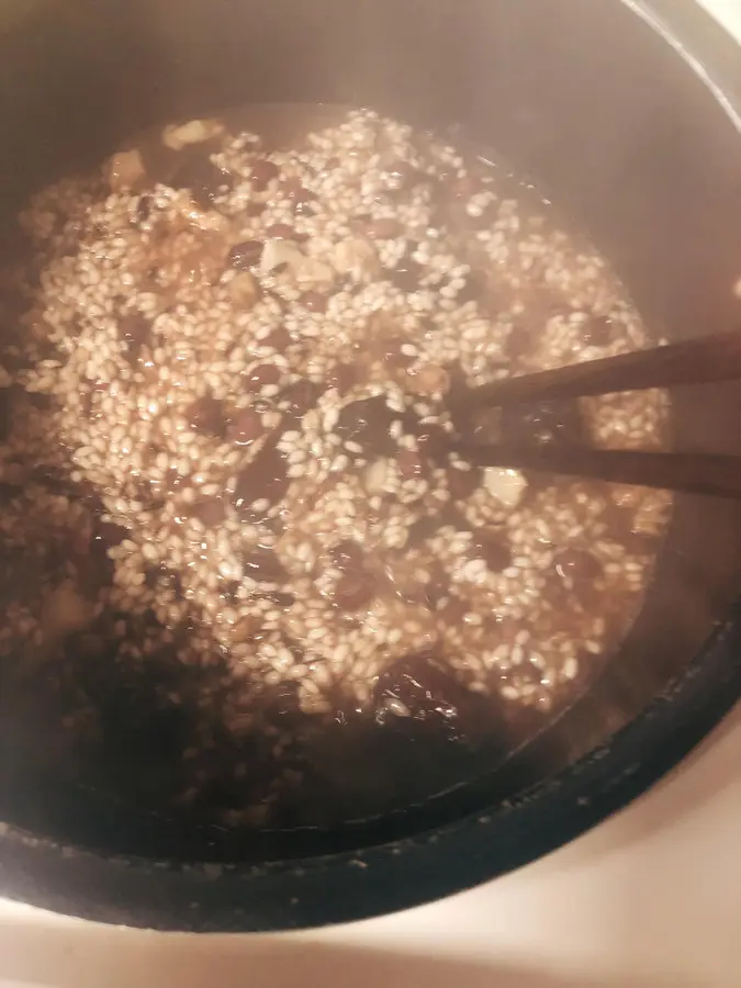 A traditional snack of Wuxi people
Bitter grass glutinous rice (Yimu cake) step 0