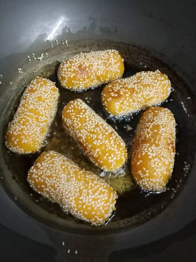 Wenzhou snacks - Ruian oil chicken eggs step 0