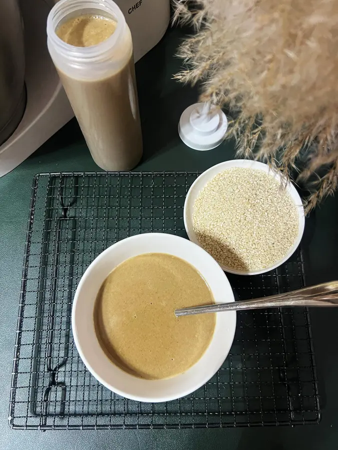 Homemade tahini (consumes natural gray white sesame seeds) step 0