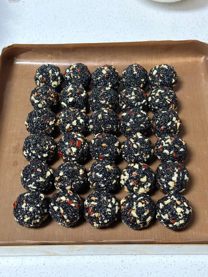 New Year's snacks: walnut, red dates, honey, sesame balls step 0