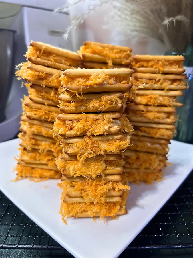 Meat floss, egg yolk, nougat biscuits step 0