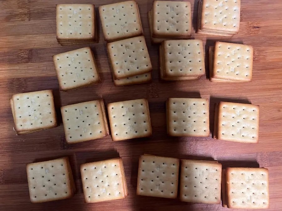 Meat floss, egg yolk, nougat biscuits step 0