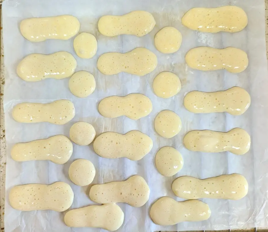 One-year-old baby snack: milky egg biscuits step 0