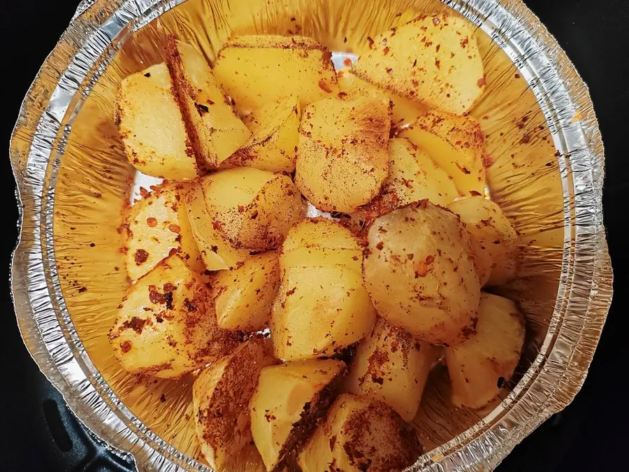 Spicy/black pepper/salt-and-pepper potatoes (zero failure air fryer version) Spring Festival snacks are available again step 0