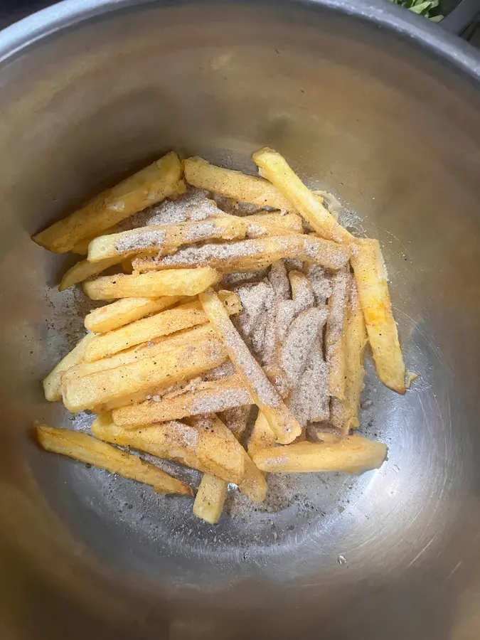 A different kind of sweet and plum fries (potato fries) step 0