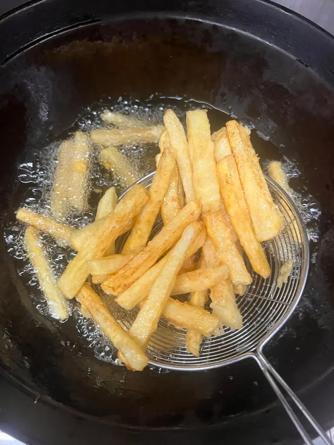 A different kind of sweet and plum fries (potato fries) step 0