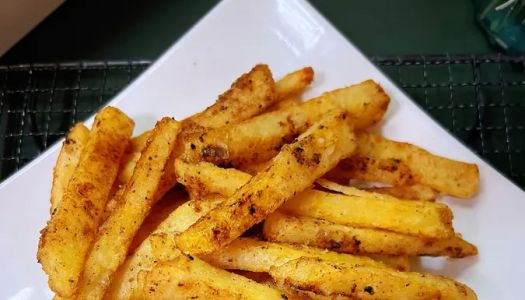 A different kind of sweet and plum fries (potato fries)