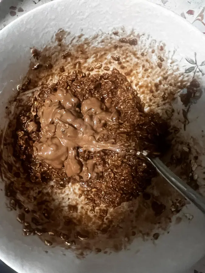 Old-fashioned snack oatmeal chocolate balls step 0