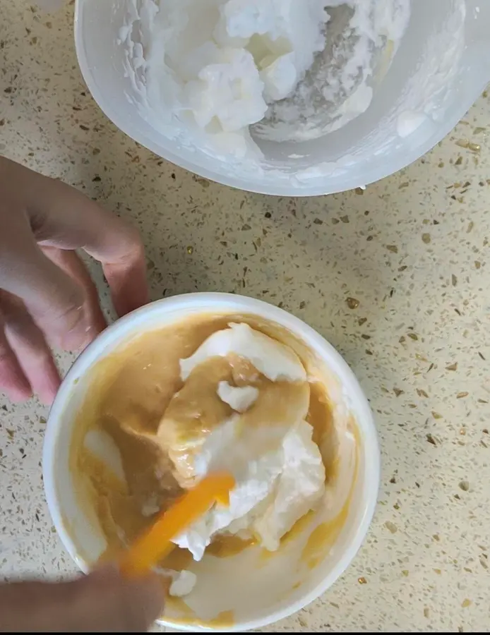 A banana makes a small snack for your baby: milky banana finger biscuits step 0