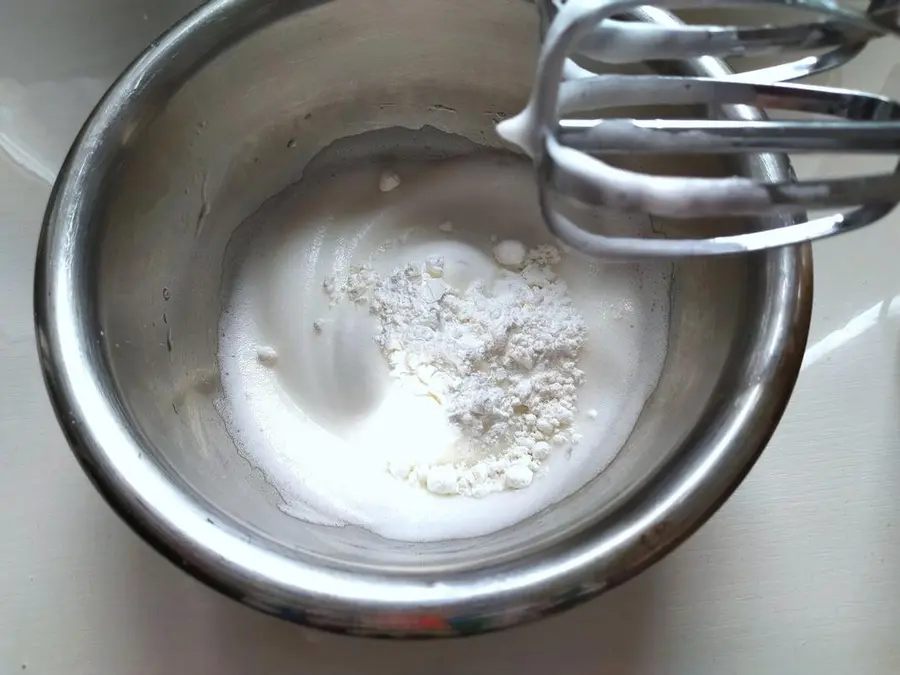 Rice paste dissolves beans step 0