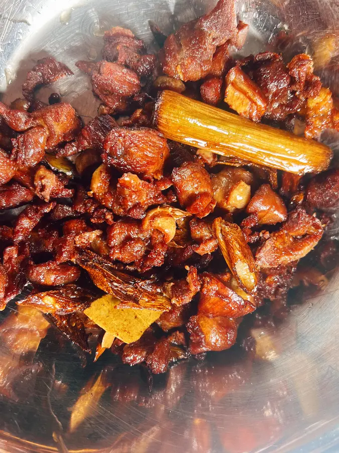 Chicken snacks
Refer to the Guizhou crispy whistle practice step 0