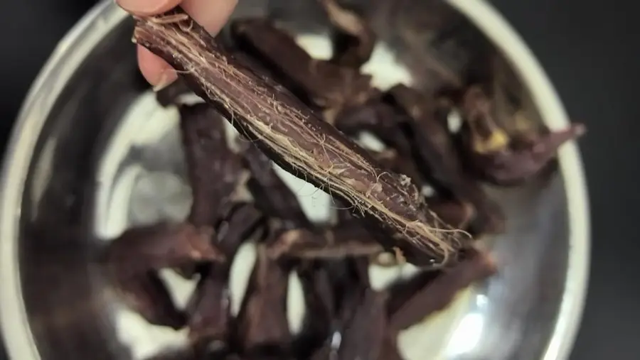 Snack beef jerky