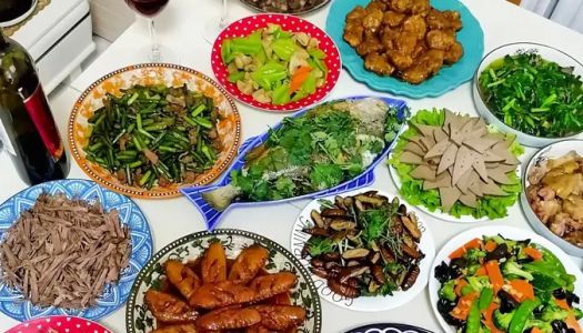 Chinese New Year's Eve dinner for northeast people