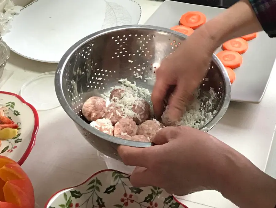 The most beautiful  Chinese New Year's Eve dinner step 0