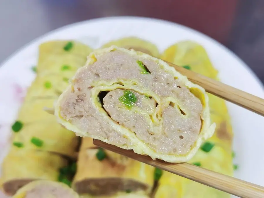 Ruyi meat egg roll step 0