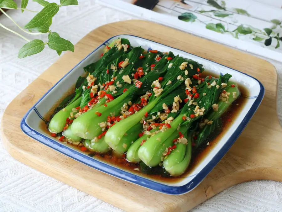 Boiled rape - the most popular vegetarian dish for Chinese New Year's Eve dinner