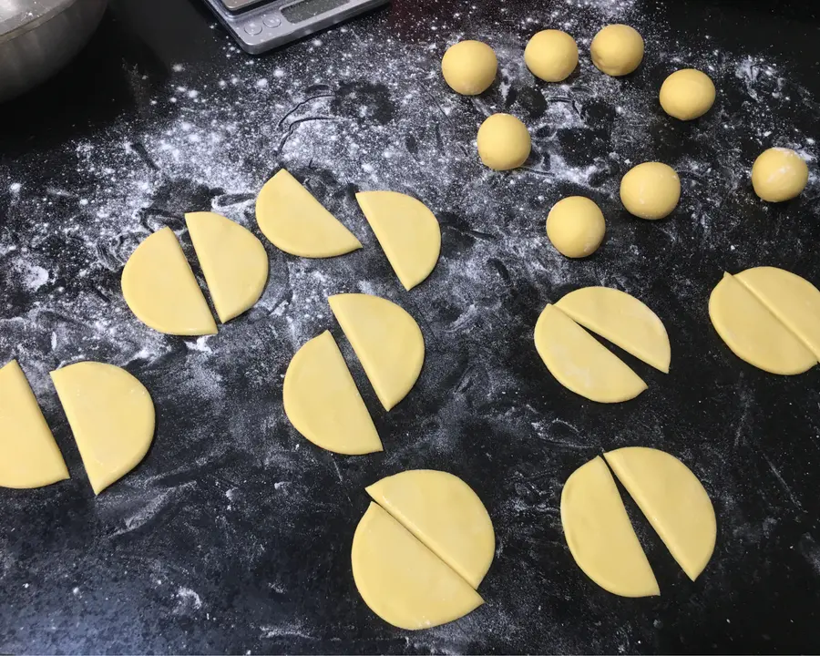 Gold ingots steamed buns, a must-have for the New Year's holiday! step 0