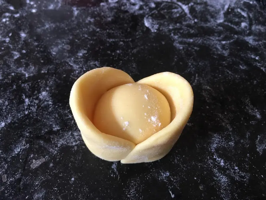 Gold ingots steamed buns, a must-have for the New Year's holiday! step 0