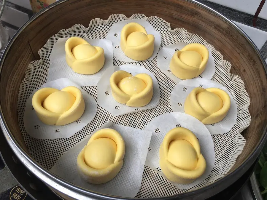 Gold ingots steamed buns, a must-have for the New Year's holiday! step 0