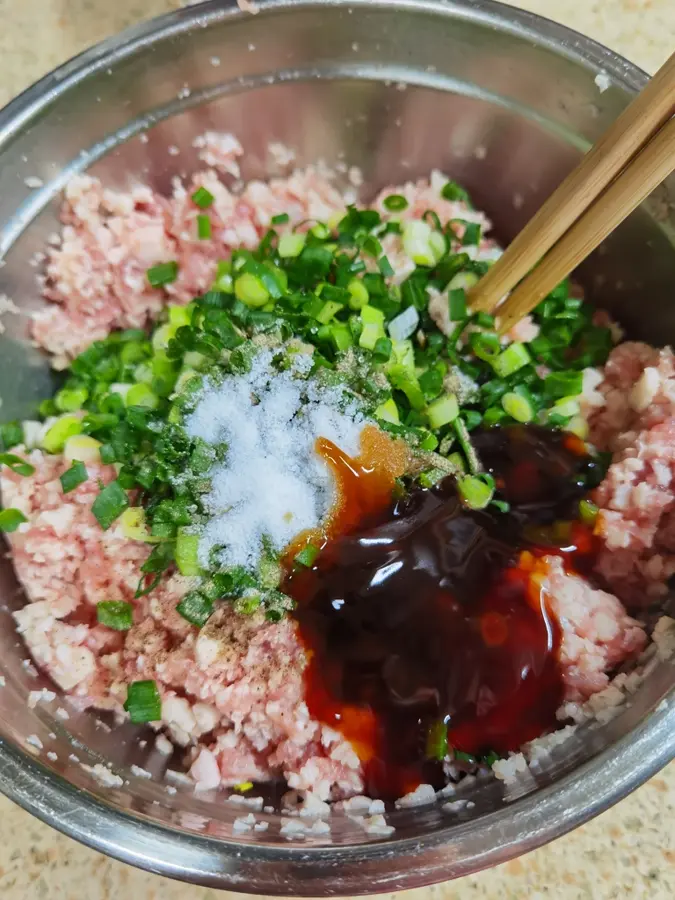 !ï¸ Chinese New Year's Eve Dinner! !ï¸ Golden Egg Dumplings step 0