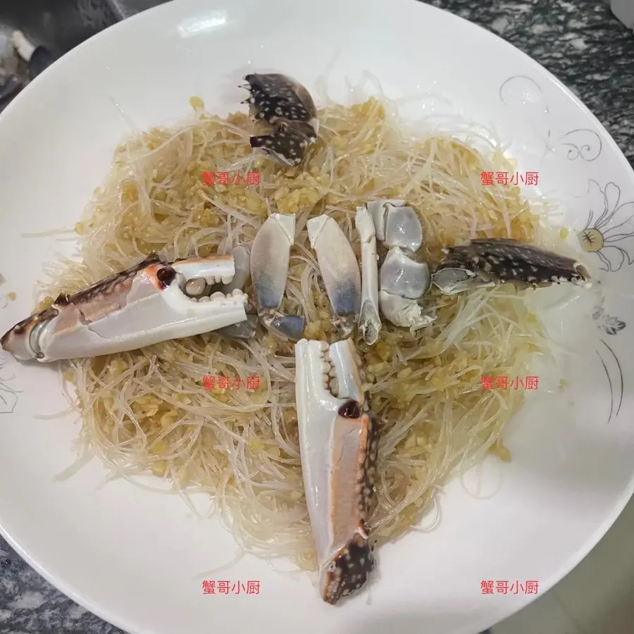 Chinese New Year's Eve Dinner Steamed Red Paste Barracuda Crab with Garlic Vermicelli Come and learn from me the super detailed steps step 0