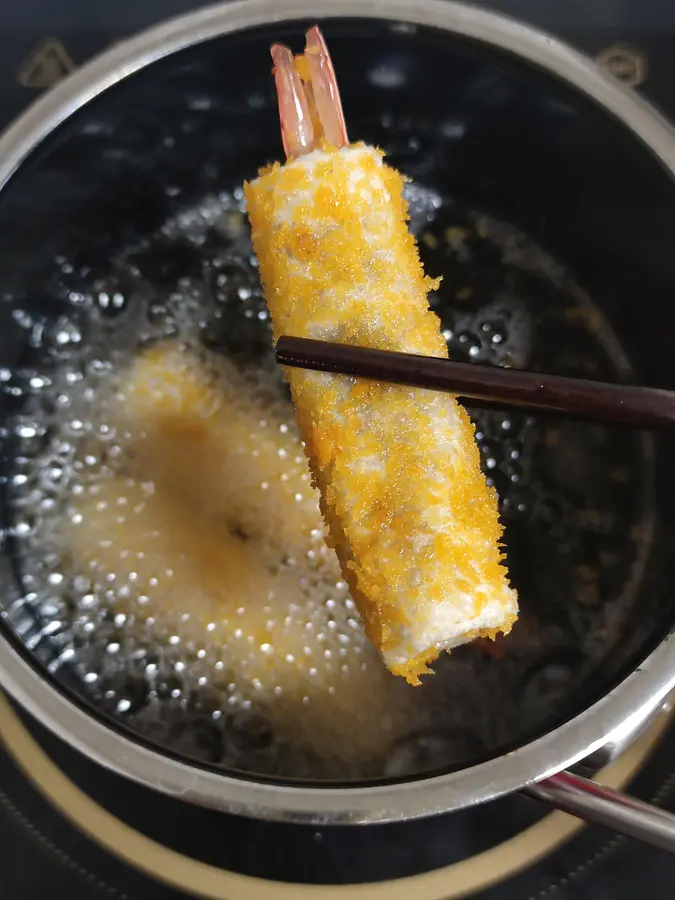 Chinese New Year's Eve rice with prawns and fresh meat fried spring rolls  step 0