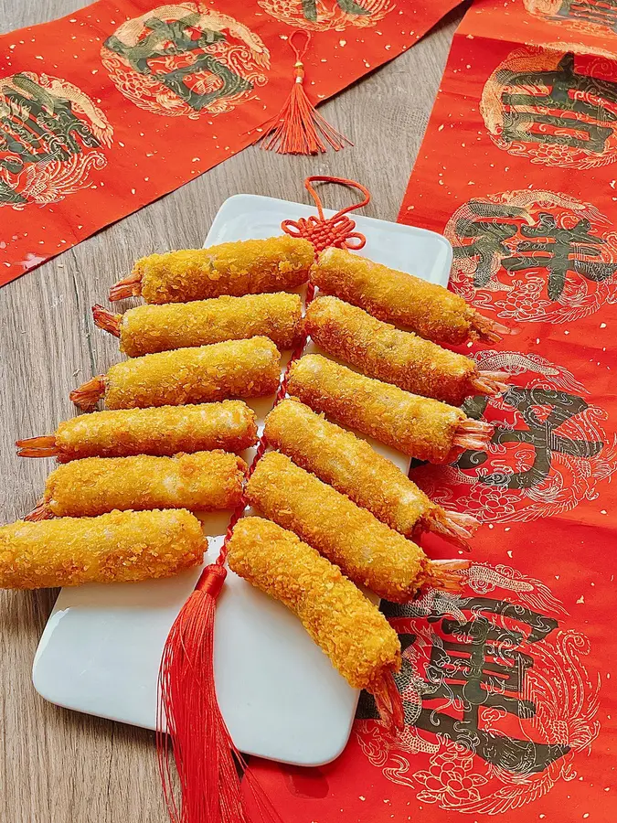 Chinese New Year's Eve rice with prawns and fresh meat fried spring rolls 