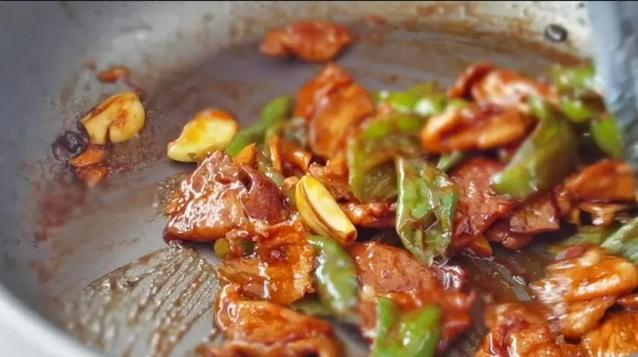 Kuaishou New Year's dish|Stir-fried meat with chili  step 0