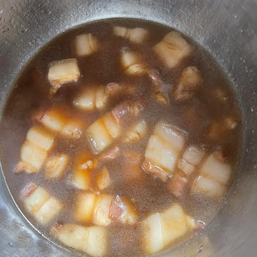 Childhood memories of the post-70s and 80s, fried tofu with braised pork have a dish that is considered a big family, and it may only be eaten during the New Year step 0