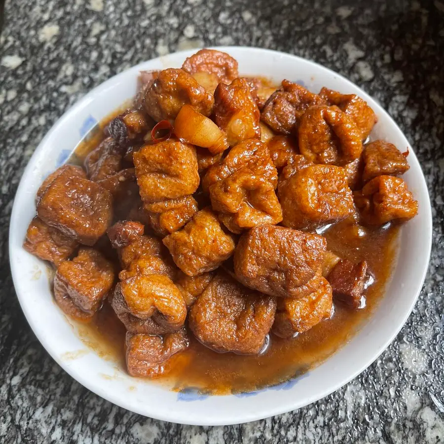 Childhood memories of the post-70s and 80s, fried tofu with braised pork have a dish that is considered a big family, and it may only be eaten during the New Year step 0