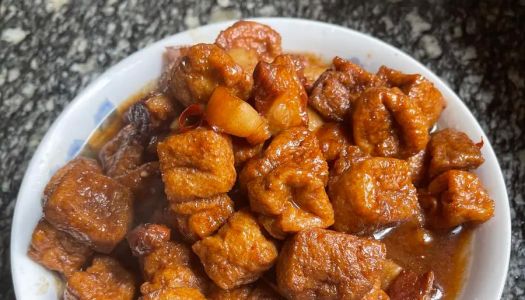 Childhood memories of the post-70s and 80s, fried tofu with braised pork have a dish that is considered a big family, and it may only be eaten during the New Year