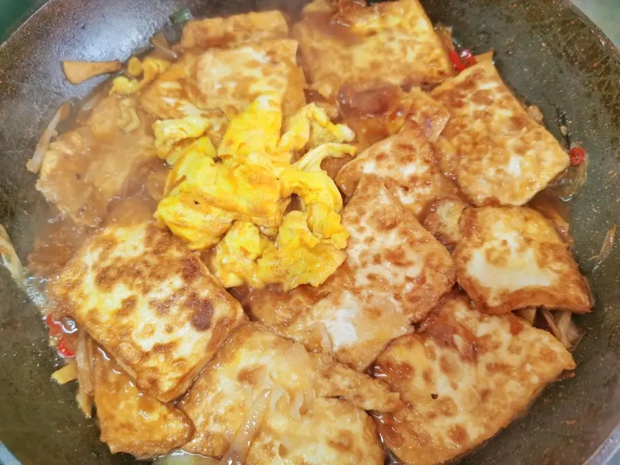 Delicious rice. Roasted tofu with eggs step 0