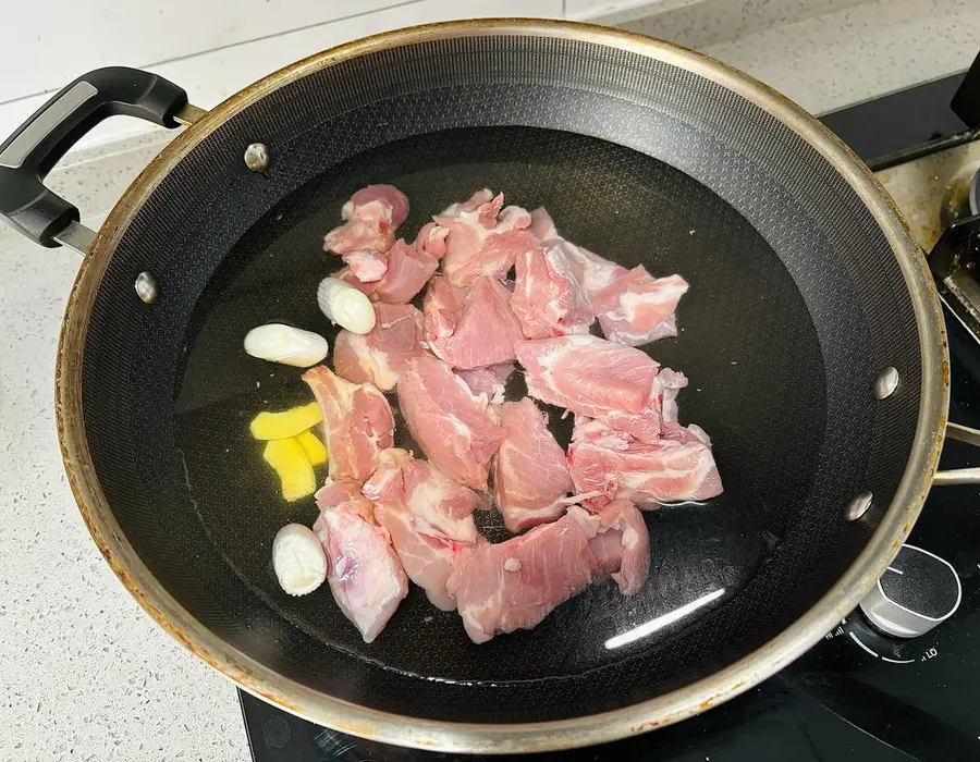 The ingredients for the plum pork ribs â—ï¸ are simple  and delicious, and the dishes are home-cooked step 0