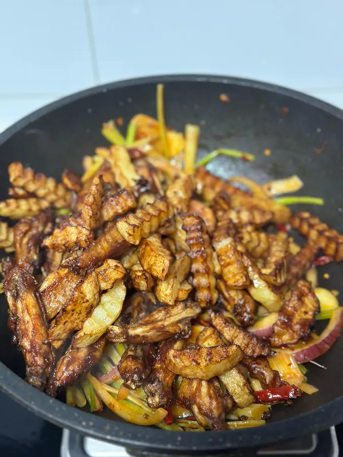 Super rice dry pot chicken wings!! step 0