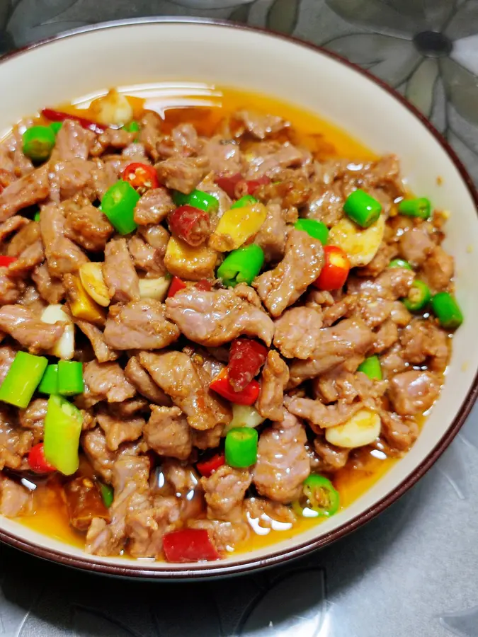 Ground beef with double peppers step 0