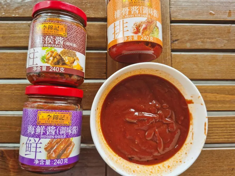 Master Recipes | Lee Kum Kee three-sauce stewed pot step 0