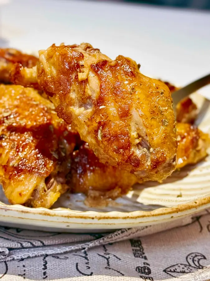 The salt-and-pepper chicken wings of the giant rice are crispy and fragrant step 0