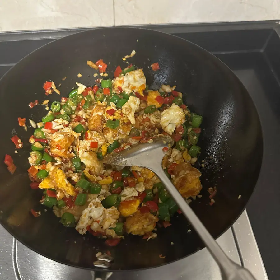 âœ… Challenge 365 days of dinner without repeating the same day 131: Chop chili scrambled eggs! !ï¸ step 0