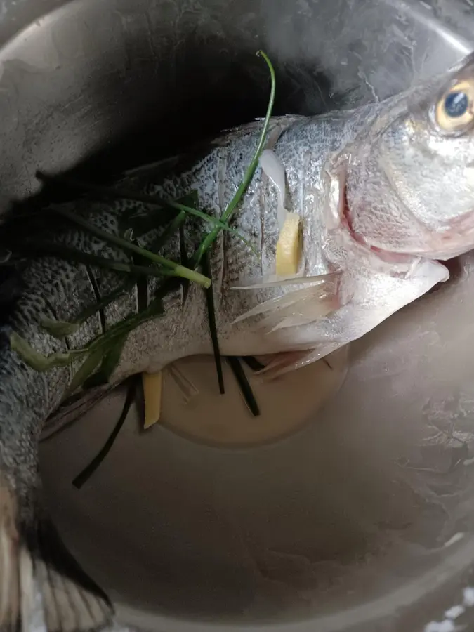 Steamed fish (for all fish) home cooking step 0